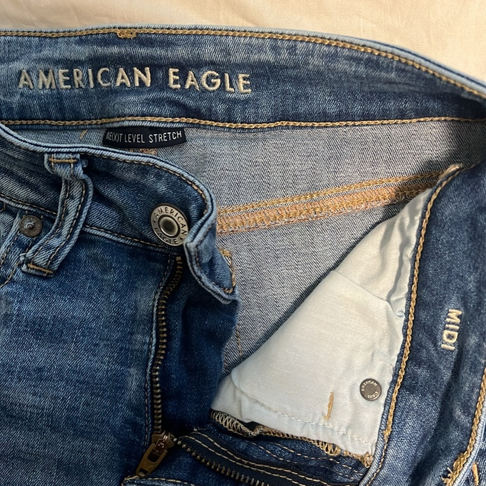 Shorts - Picture 2 of 3